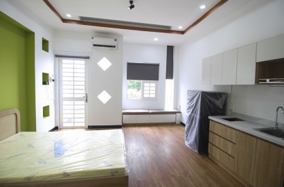 Cho thuê căn hộ dịch vụ ban công đường Nguyễn Văn Trỗi