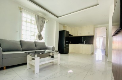 Spacious 1 bedroom apartment with swimming pool on Nguyen Thuong Hien street