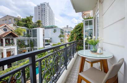 2 Bedrooms serviced apartment on Thach Thi Thanh