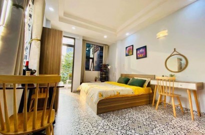 Serviced apartment with sunny balcony near Ong Lanh bridge