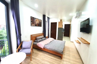 Serviced apartment with airy balcony in Thao Dien area