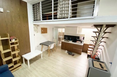 Cho thuê căn hộ có gác, đầy đủ nội thất gần công viên Lê Văn Tám