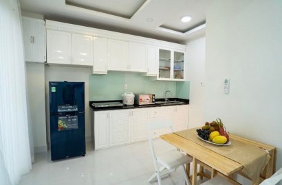 1 bedroom apartment with balcony on Truong Sa street near Thi Nghe bridge