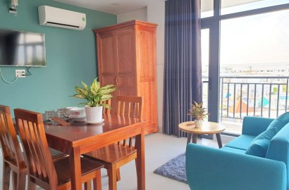 Serviced apartment with large and airy balcony on Nguyen Duc Thuan street