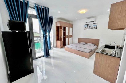 Serviced apartment with balcony on Phan Tay Ho street