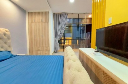 Studio right on the balcony of the corridor, green space on Huynh Man Dat street