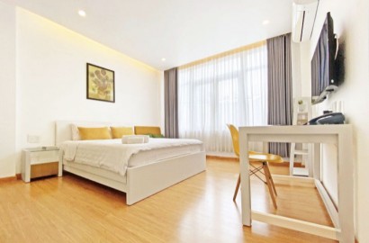 Cho thuê căn hộ 1 phòng ngủ hiện đại, đầy đủ tiện nghi gần cầu Calmette