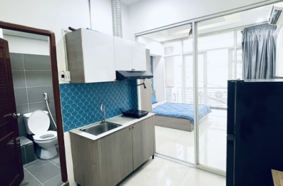 1 bedroom apartment with balcony, separate washing machine on Vo Truong Toan street