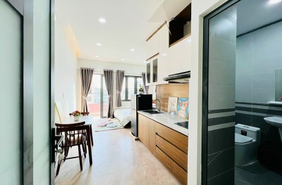 New & Clean studio apartment with balcony near Bay Hien intersection