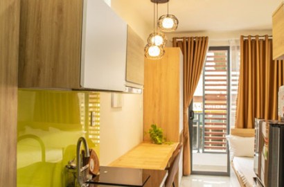 Cho thuê căn hộ dịch vụ có ban công, nội thất hiện đại quận Phú Nhuận