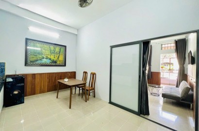 1 Bedroom apartment for rent with balcony, bathtub on Phan Van Tri street in Binh Thanh district
