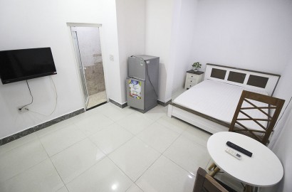 Cho thuê căn hộ dịch vụ đầy đủ nội thất có máy giặt riêng đường Nguyễn Văn Linh