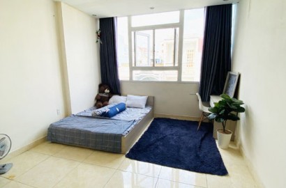 Serviced apartment for rent, big window in District 7