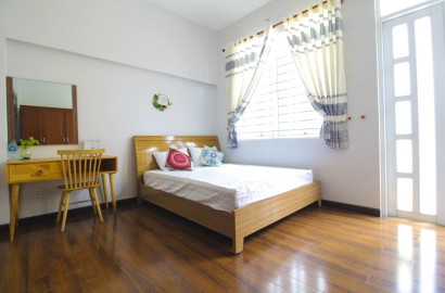 Airy serviced apartment for rent in District 1