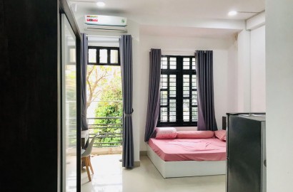 Mini apartment with balcony on Nhat Chi Mai street