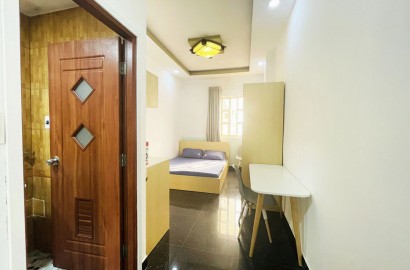 Clean, comfortable mini apartment for rent on Nguyen Van Cu street