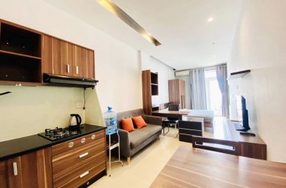 Nice studio apartment with balcony in Thao Dien area
