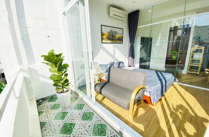 1 Bedroom apartment with balcony full of sunlight near Thi Nghe Market