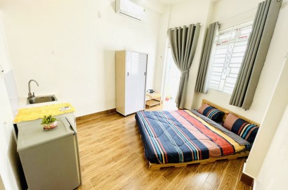 Mini apartment with small balcony on Nguyen Dinh Chieu street