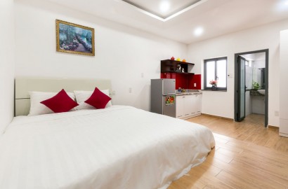 Clean, comfortable studio apartment on Le Van Sy street