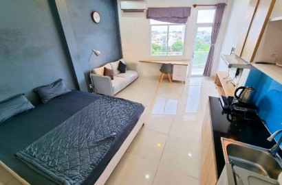 Serviced apartment with balcony with river view on Hoang Sa street