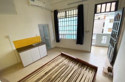 Mini apartment with balcony on Nguyen Gian Thanh street