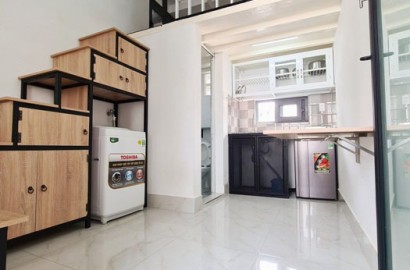 Cho thuê căn hộ có gác, máy giặt riêng đường Điện Biên Phủ