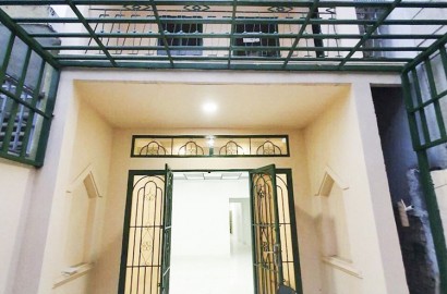 House for rent on Tran Quoc Toan street, near Tan Dinh market