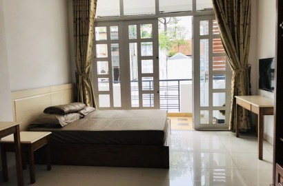 Serviced apartment with large balcony in Cu Xa Do Thanh