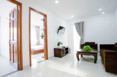 2 Bedrooms serviced apartment with fully furnished near Thi Nghe bridge