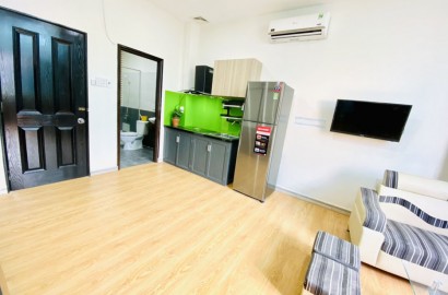 Cho thuê căn hộ 2 phòng ngủ giá tốt, đầy đủ tiện nghi quận Phú Nhuận