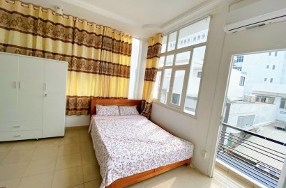 Mini apartment with balcony on No Trang Long street