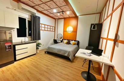 New, airy serviced apartment near Phu Nhuan intersection