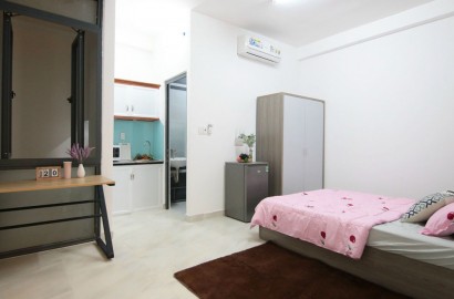 Cho thuê căn hộ dịch vụ xinh xắn đường Nơ Trang Long