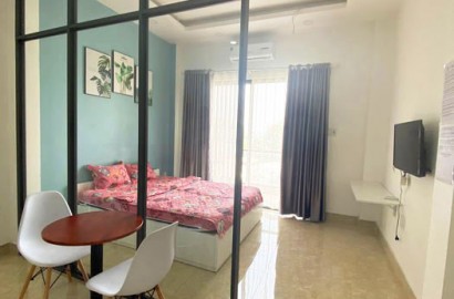 Cho thuê căn hộ dịch vụ có ban công, máy giặt riêng gần vòng xoay Điện Biên Phủ