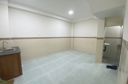 Studio apartment for rent on No Trang Long street