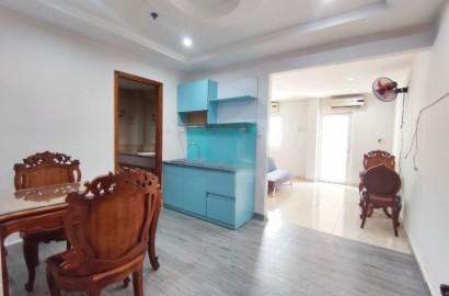 Large serviced apartment with balcony in Tan Binh district