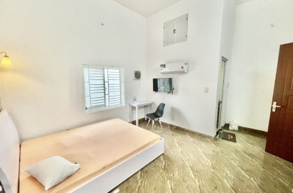 Serviced apartment with window on Ton That Thuyet street