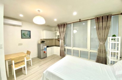 Serviced apartmemt for rent with bathtub on Pham Viet Chanh Street