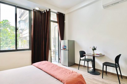 Serviced apartmemt for rent, balcony in District 1 on Hoang Sa Street