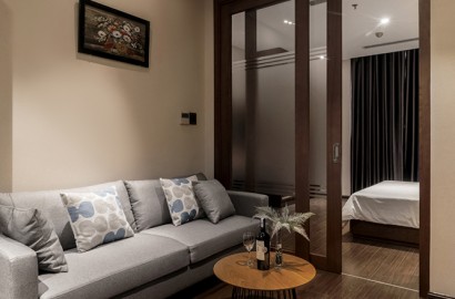 Luxury 1 bedrooms apartment with balcony on Nguyen Van Troi street in Phu Nhuan District