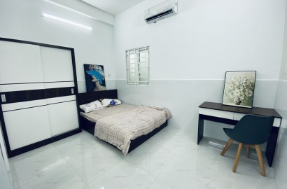 Clean studio apartment on No Trang Long street