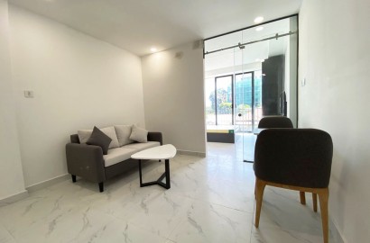 Spacious 1 bedroom apartment with balcony on Nguyen Trai street