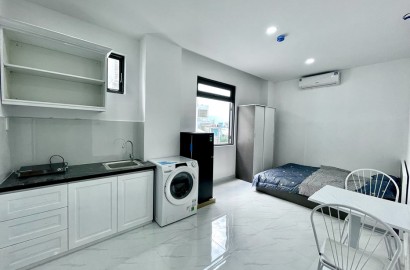 Serviced apartment with window, open view on Nguyen Thuong Hien street