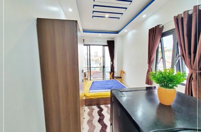 Studio apartment with balcony on Khanh Hoi street