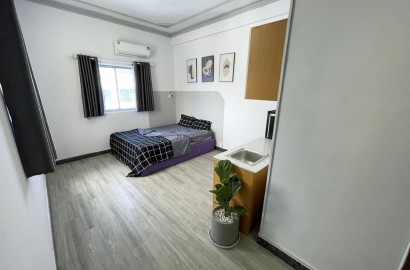 Serviced apartment with open window on Nguyen Trai street - District 5