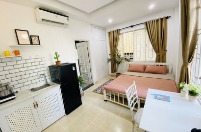 Serviced apartment with window on Cong Quynh street - District 1