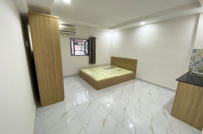 Spacious serviced apartment on Hoa Hao street