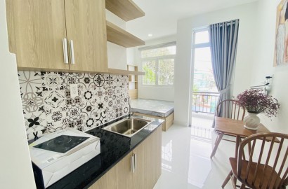 Studio apartment with balcony on Nguyen Van Dau street