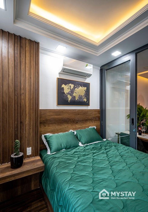 Cho thuê căn hộ 1 phòng ngủ nội thất gỗ, có ban công quận Tân Bình